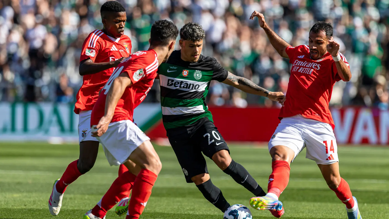 包含葡萄牙体育训练开放日，今夜防线松动引欢呼，欧超杯在即，球队文化再被提及的词条